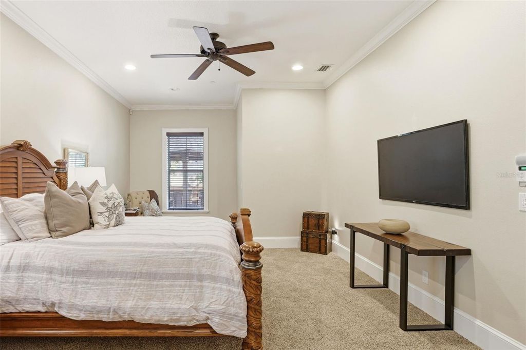 Image 34 of property listing at 713 MAIN STREET, Windermere, FL 34786