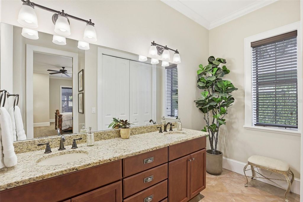 Image 35 of property listing at 713 MAIN STREET, Windermere, FL 34786