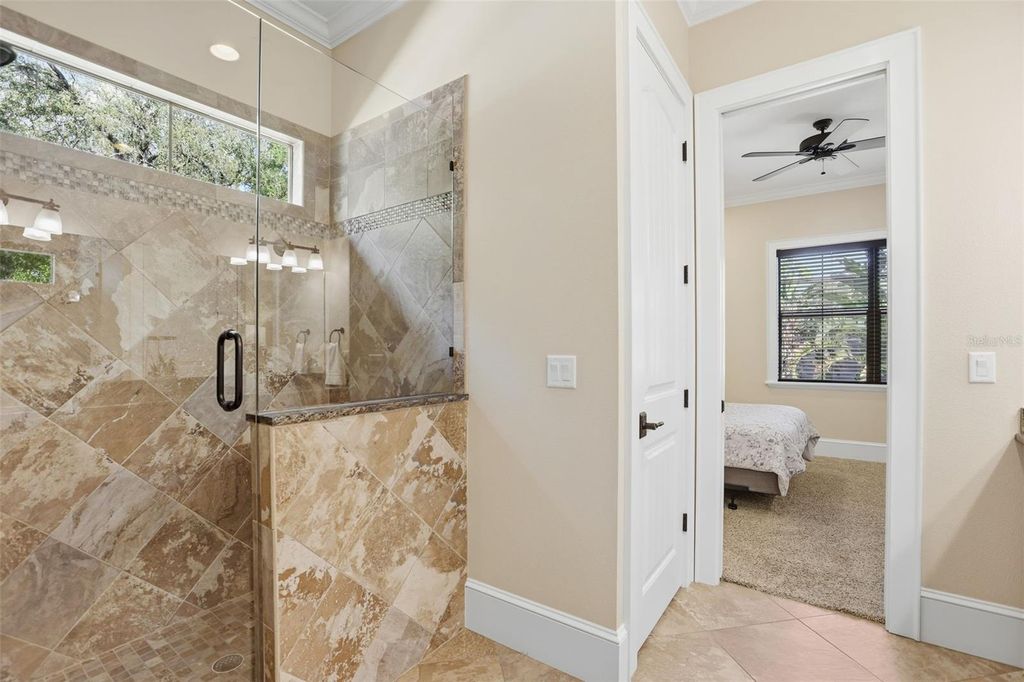 Image 43 of property listing at 713 MAIN STREET, Windermere, FL 34786