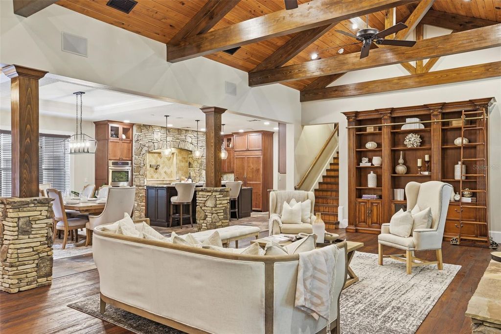 Image 10 of property listing at 713 MAIN STREET, Windermere, FL 34786