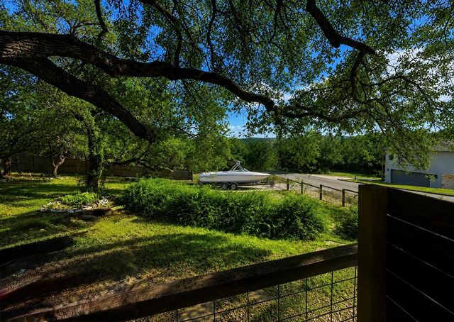 2905 Newton DR, Lago Vista, TX 78645