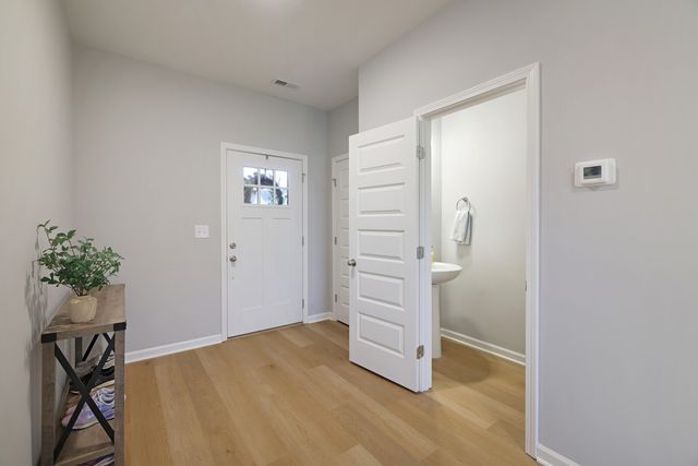 315 Carver Connection, Lebanon, TN 37087