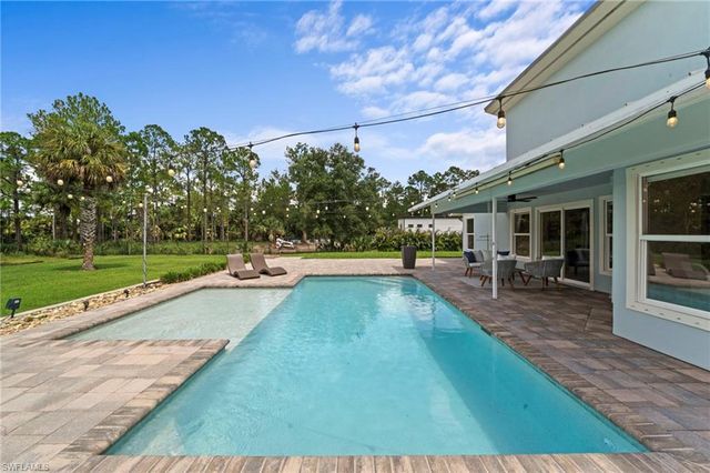 681 15th ST SW, Naples, FL 34117