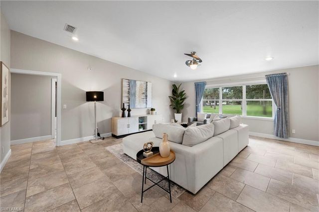 681 15th ST SW, Naples, FL 34117