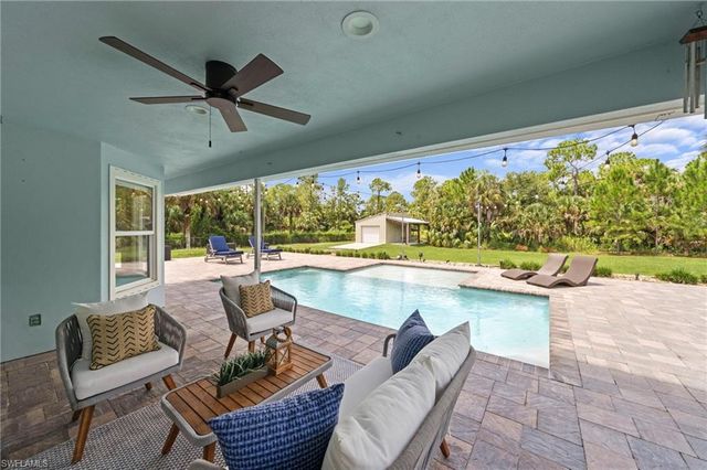 681 15th ST SW, Naples, FL 34117