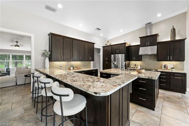 681 15th ST SW, Naples, FL 34117