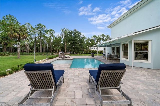 681 15th ST SW, Naples, FL 34117