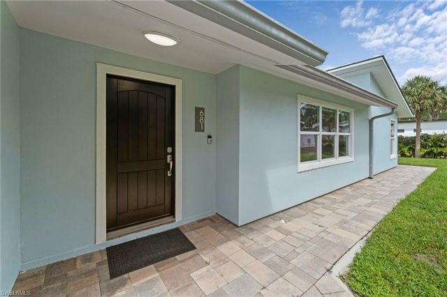 681 15th ST SW, Naples, FL 34117