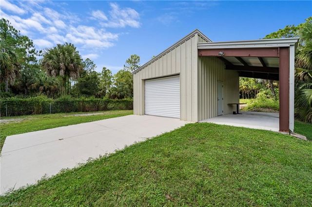 681 15th ST SW, Naples, FL 34117
