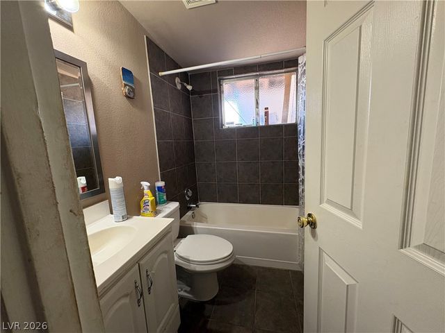 229 Hillcrest Drive, Henderson, NV 89015