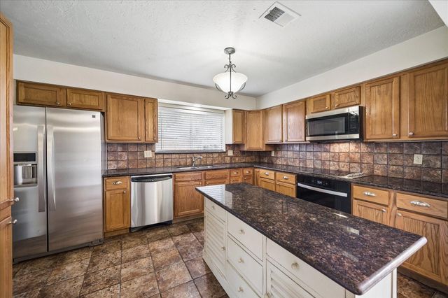 6826 River Mill Drive, Spring, TX 77379