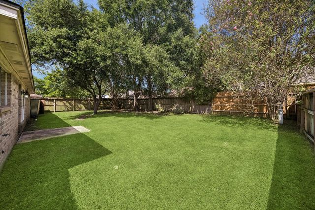 6826 River Mill Drive, Spring, TX 77379