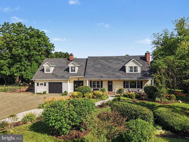 6493 BALLS MILL RD, Midland, VA 22728