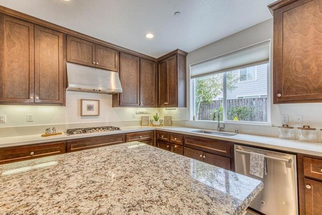 2717 Parkview Way, Marina, CA 93933
