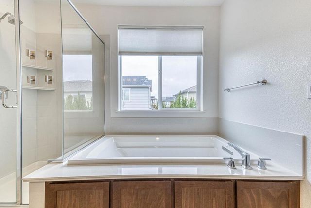 2717 Parkview Way, Marina, CA 93933
