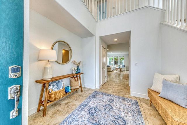 2717 Parkview Way, Marina, CA 93933