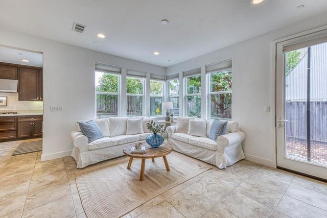 2717 Parkview Way, Marina, CA 93933