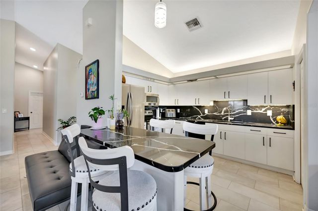 4538 35TH AVENUE CIRCLE E, Palmetto, FL 34221