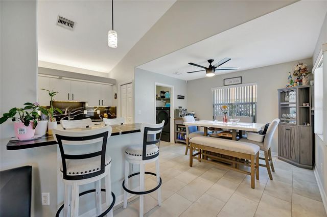 4538 35TH AVENUE CIRCLE E, Palmetto, FL 34221