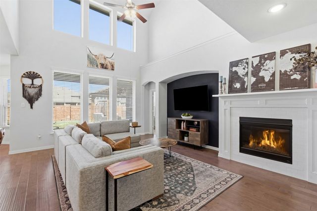 2811 Hackberry Creek Trail, Celina, TX 75078