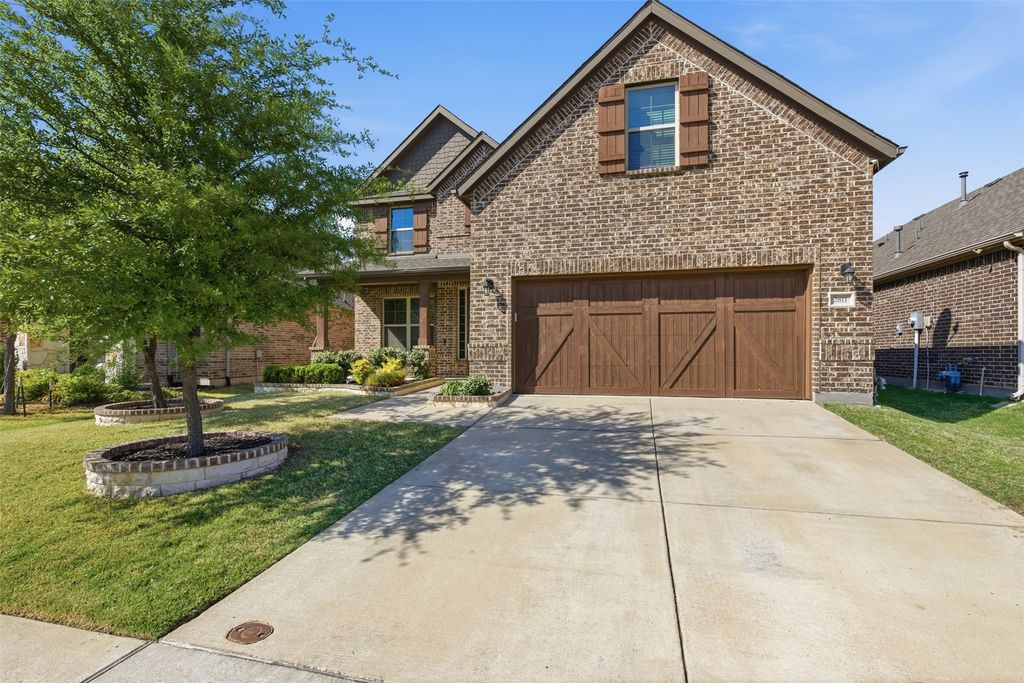 2811 Hackberry Creek Trail, Celina, TX 75078