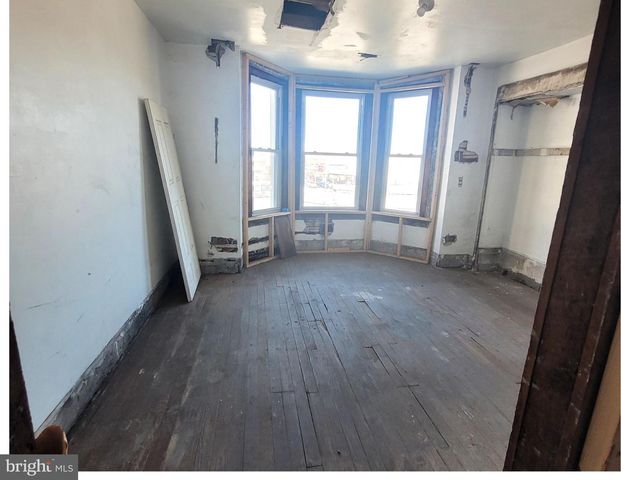 2318 W VENANGO ST W, Philadelphia, PA 19140