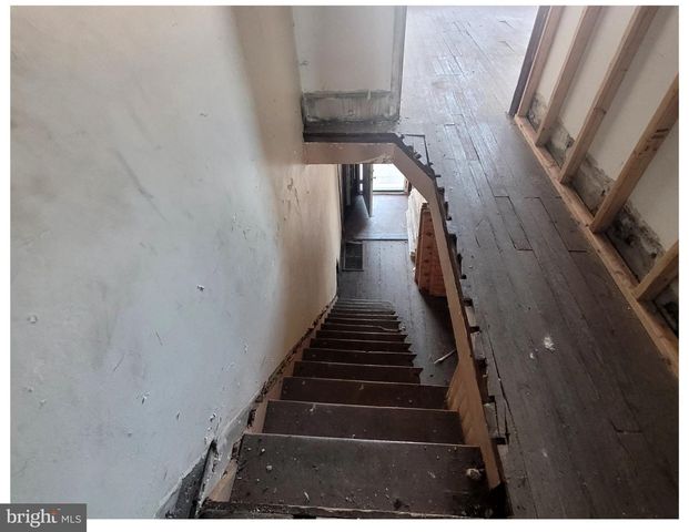 2318 W VENANGO ST W, Philadelphia, PA 19140