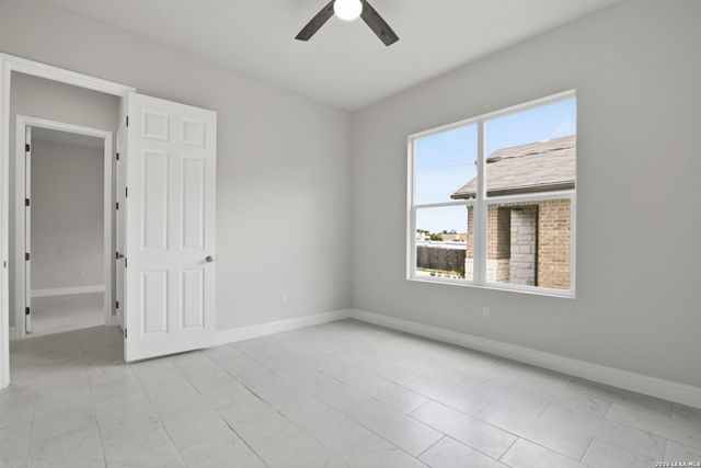 11318 Lisbon Dr, San Antonio, TX 78213