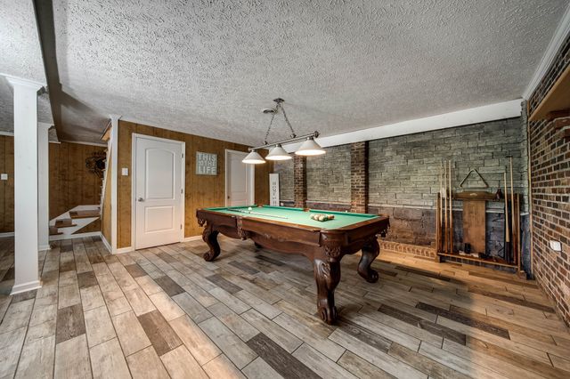 554 Hickman Shores Rd, Dover, TN 37058