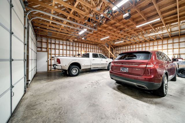 554 Hickman Shores Rd, Dover, TN 37058