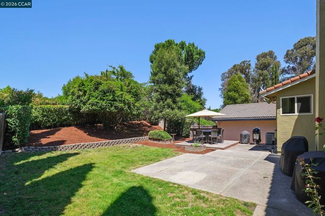 812 Barnwood Dr, San Ramon, CA 94583