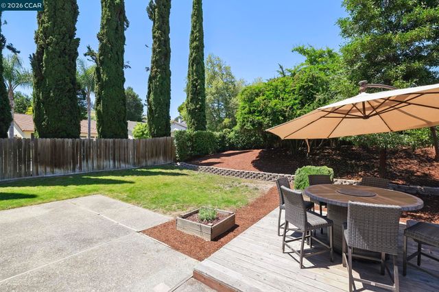 812 Barnwood Dr, San Ramon, CA 94583