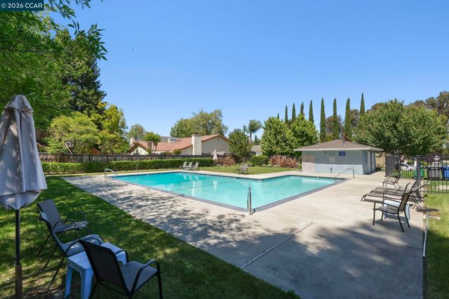 812 Barnwood Dr, San Ramon, CA 94583