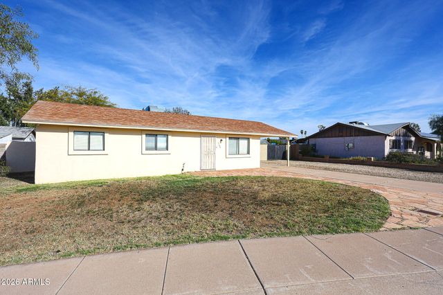 5766 W LUPINE Avenue, Glendale, AZ 85304