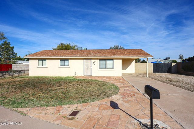 5766 W LUPINE Avenue, Glendale, AZ 85304