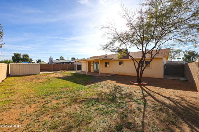 5766 W LUPINE Avenue, Glendale, AZ 85304