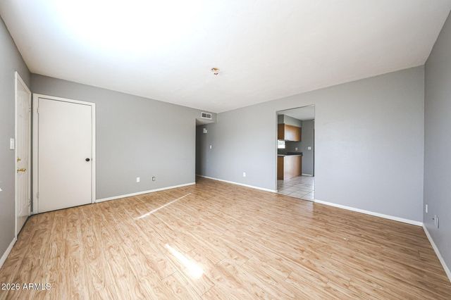 5766 W LUPINE Avenue, Glendale, AZ 85304