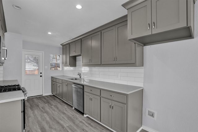 219 Loma Drive, Garland, TX 75040