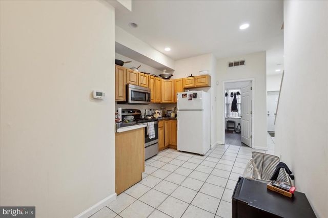 1521 FONTAIN ST, Philadelphia, PA 19121