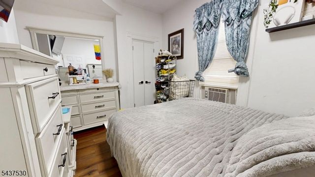 272 Parker St, Newark City, NJ 07104