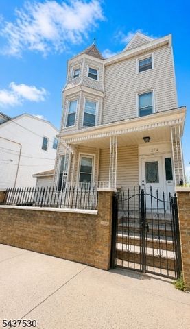 272 Parker St, Newark City, NJ 07104