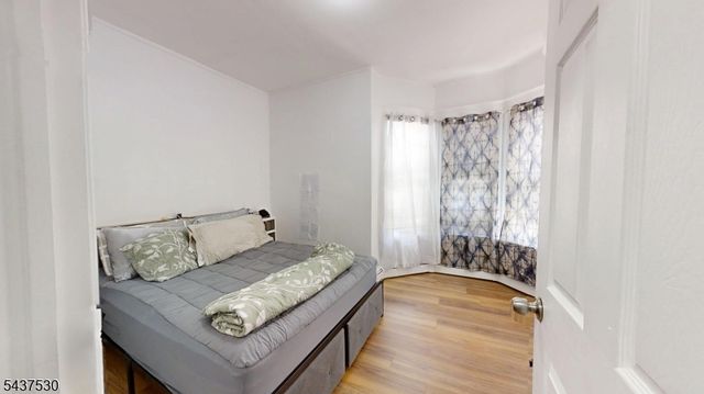 272 Parker St, Newark City, NJ 07104