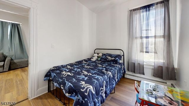 272 Parker St, Newark City, NJ 07104