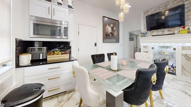 272 Parker St, Newark City, NJ 07104