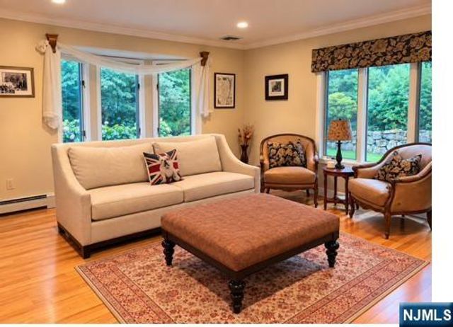 2 Windham Court, Woodcliff Lake, NJ 07677