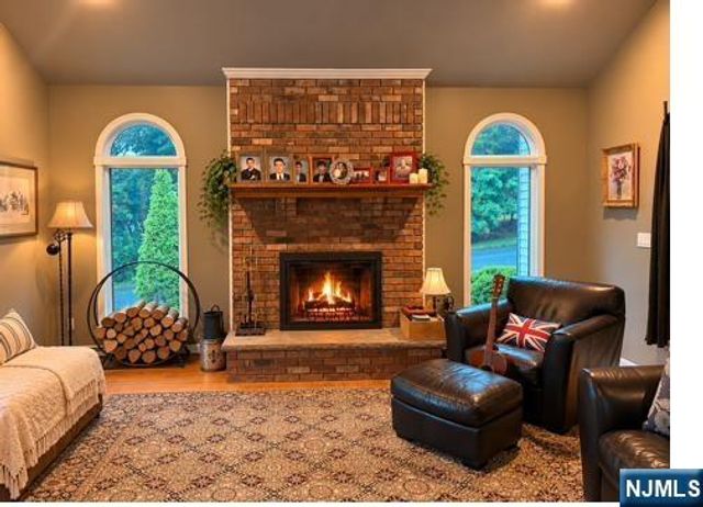 2 Windham Court, Woodcliff Lake, NJ 07677