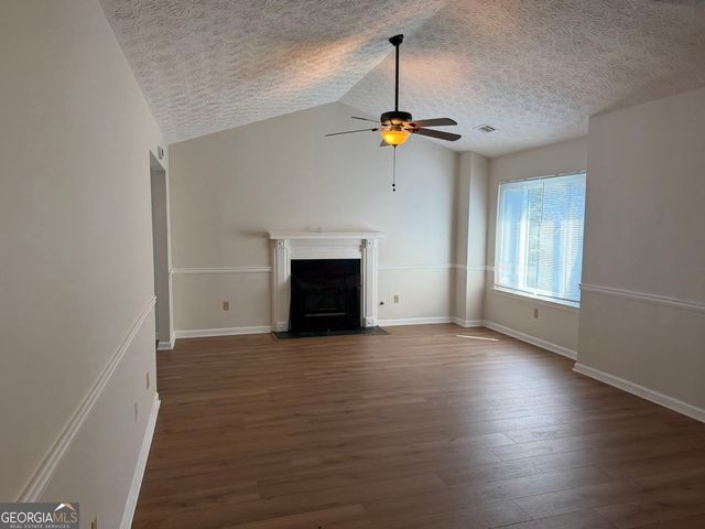 1819 Crescent Hill Drive NW, Acworth, GA 30102