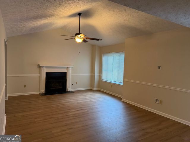 1819 Crescent Hill Drive NW, Acworth, GA 30102