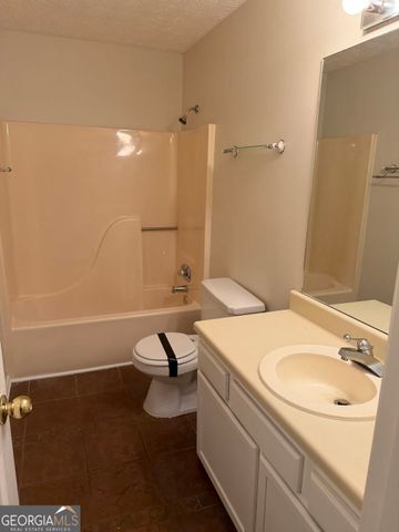 1819 Crescent Hill Drive NW, Acworth, GA 30102