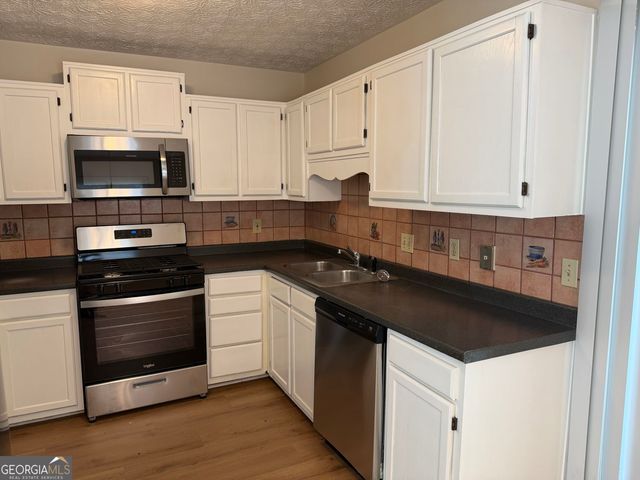 1819 Crescent Hill Drive NW, Acworth, GA 30102
